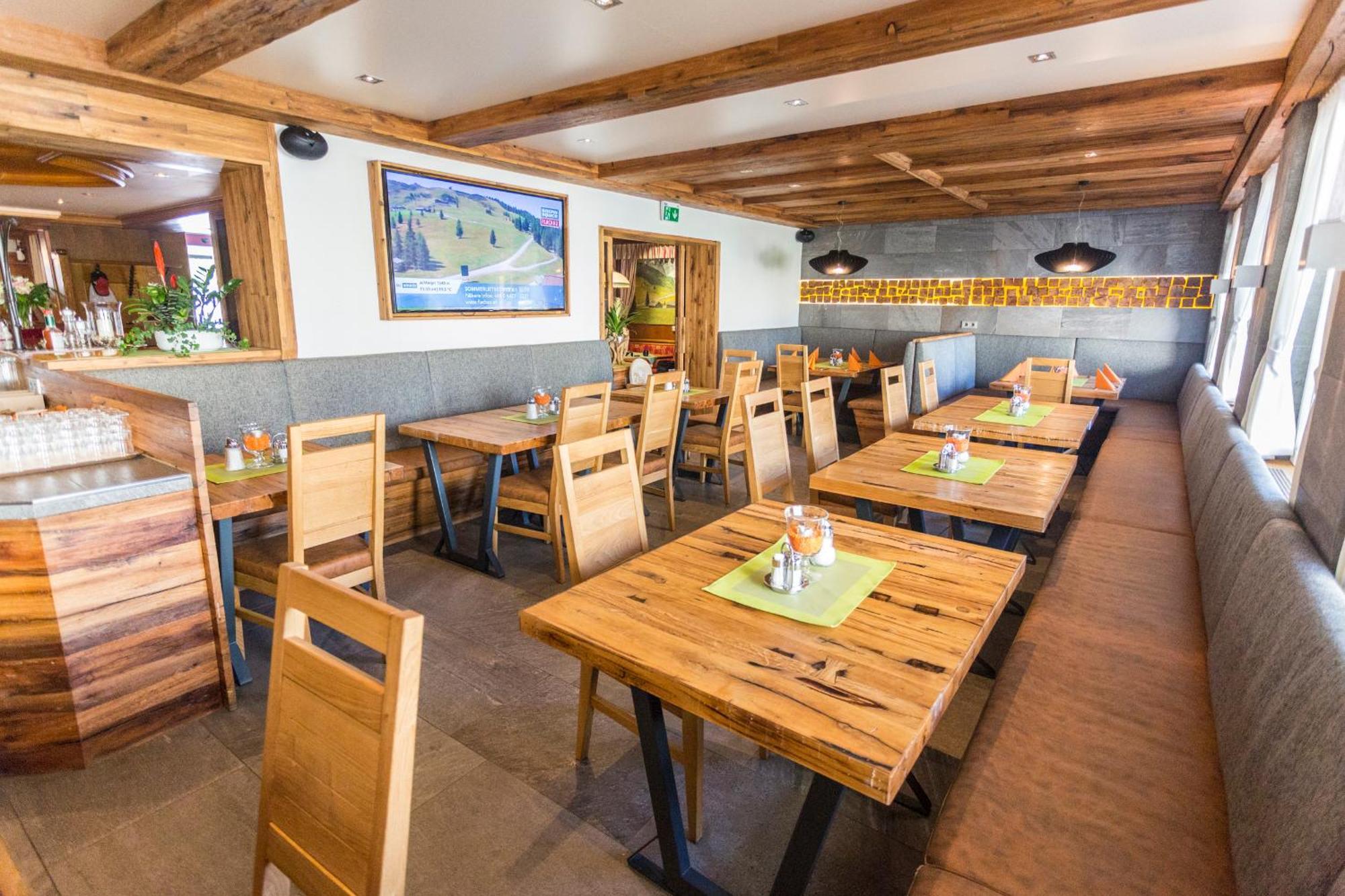 Schnitzl-Eck Hotel Flachau Bagian luar foto