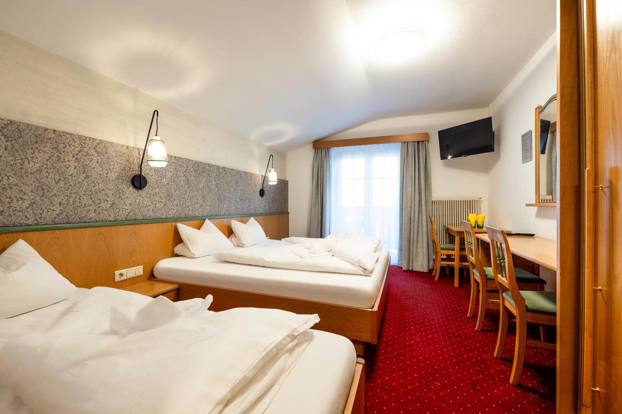Schnitzl-Eck Hotel Flachau Bagian luar foto