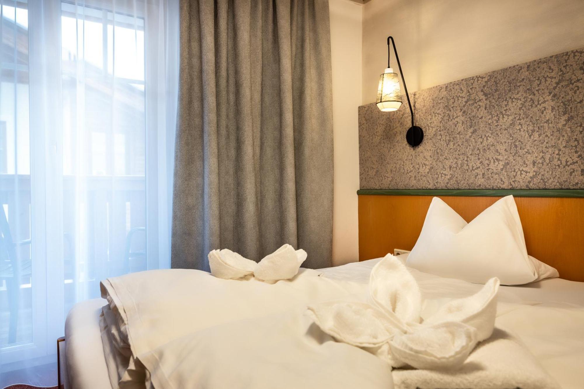 Schnitzl-Eck Hotel Flachau Bagian luar foto